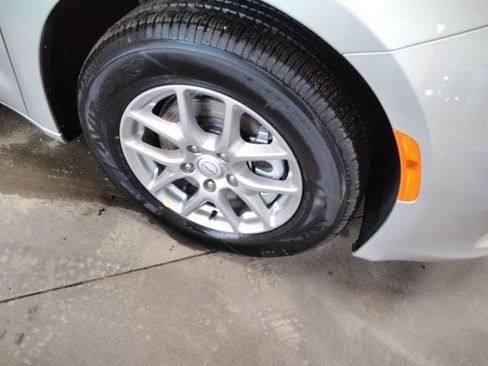 New 2026 Chrysler Voyager LX image 17