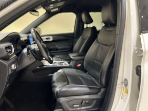 Used 2022 Ford Explorer ST w/ Equipment Group 401A AWD/4WD image 18