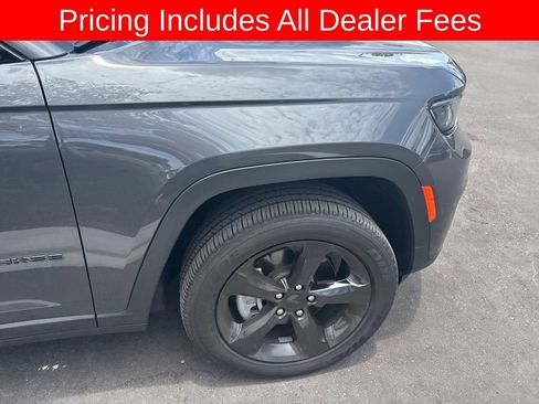 Used 2025 Jeep Grand Cherokee L Altitude RWD image 7