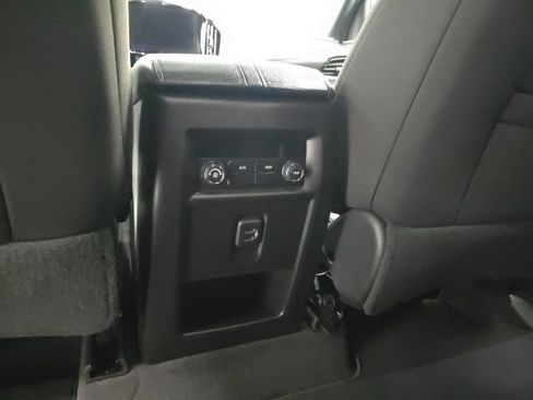 Certified 2023 Chevrolet Traverse LT image 23