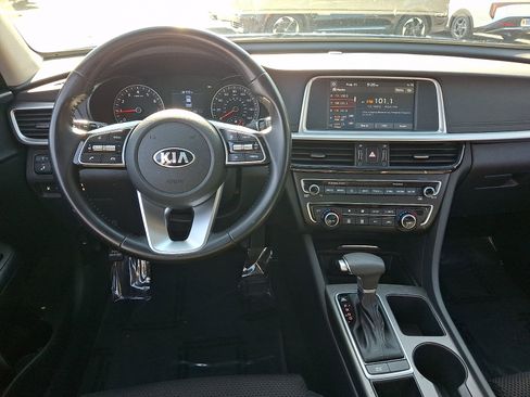 Used 2019 Kia Optima S w/ S Panoramic Sunroof Package FWD image 10