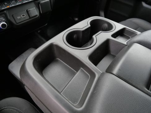 Used 2022 Chevrolet Silverado 1500 Custom AWD/4WD image 26