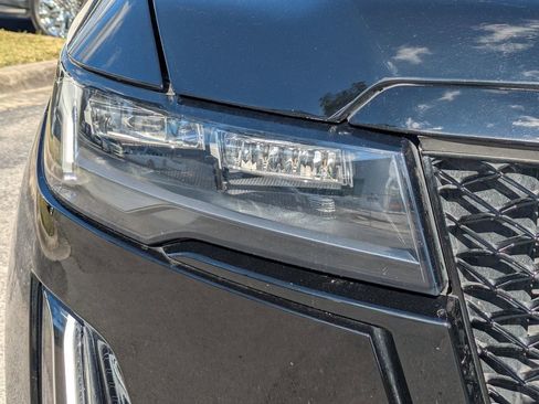 Used 2022 Cadillac Escalade Sport w/ Touring Package image 10