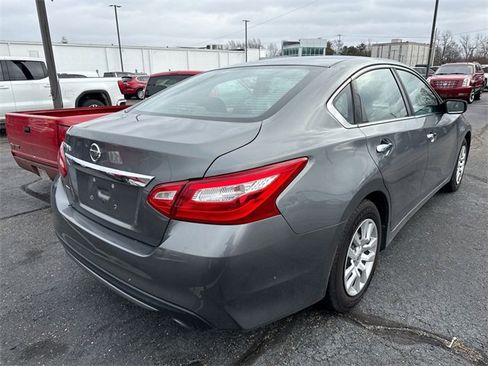 Used 2017 Nissan Altima 2.5 S image 3
