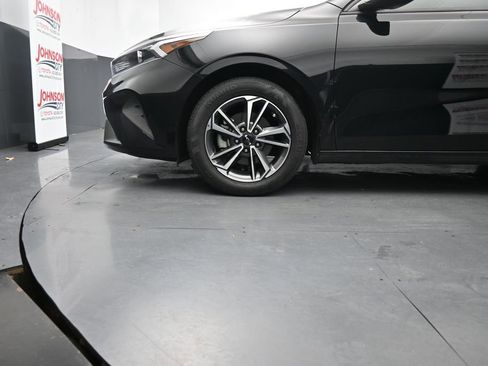 Used 2023 Kia Forte LXS FWD image 15