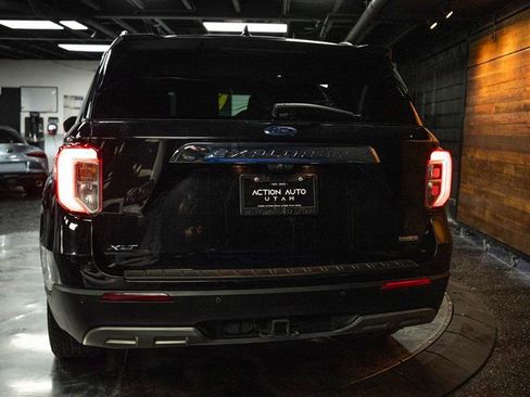 Used 2020 Ford Explorer XLT w/ Equipment Group 202A image 6