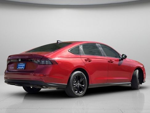 Used 2025 Honda Accord SE image 22