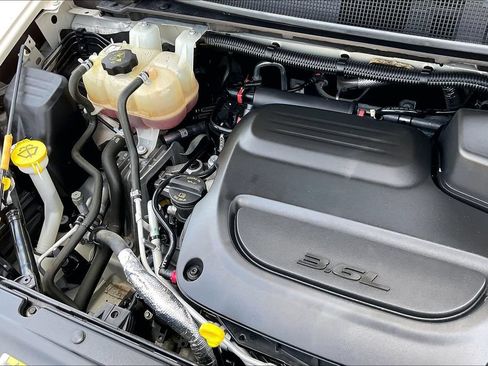 Certified 2019 Chrysler Pacifica Touring-L Plus FWD image 32