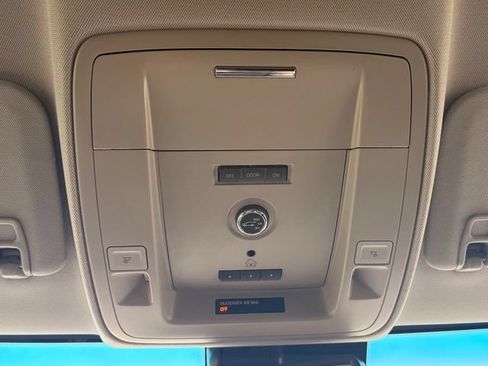 Used 2015 Chevrolet Tahoe LT AWD/4WD image 27