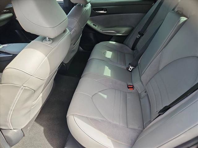 Used 2019 Toyota Avalon XSE FWD image 25