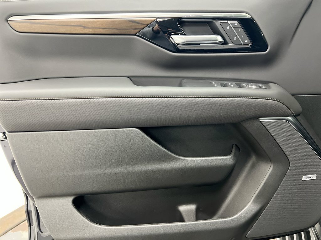 New 2027 Chevrolet Tahoe High Country AWD/4WD image 22