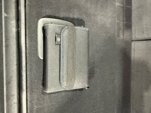 Used 2024 BMW X7 xDrive40i image 15