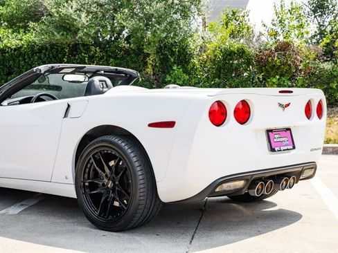 Used 2006 Chevrolet Corvette Convertible w/ Preferred Equipment Group image 45