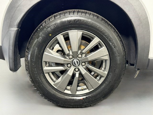 Used 2022 Nissan Pathfinder SV w/ SV Premium Package AWD/4WD image 36