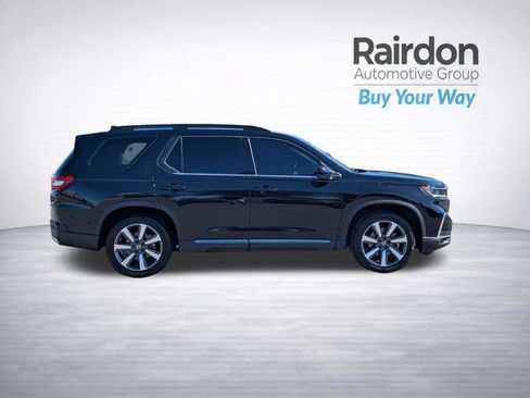 Used 2023 Honda Pilot Touring image 8
