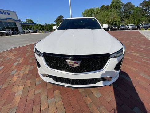 Used 2023 Cadillac CT4 Sport RWD image 4