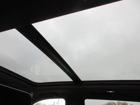 New 2026 GMC Yukon Elevation w/ Elevation Premium Package image 15