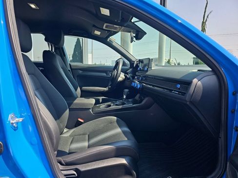 Used 2025 Honda Civic Sport image 11