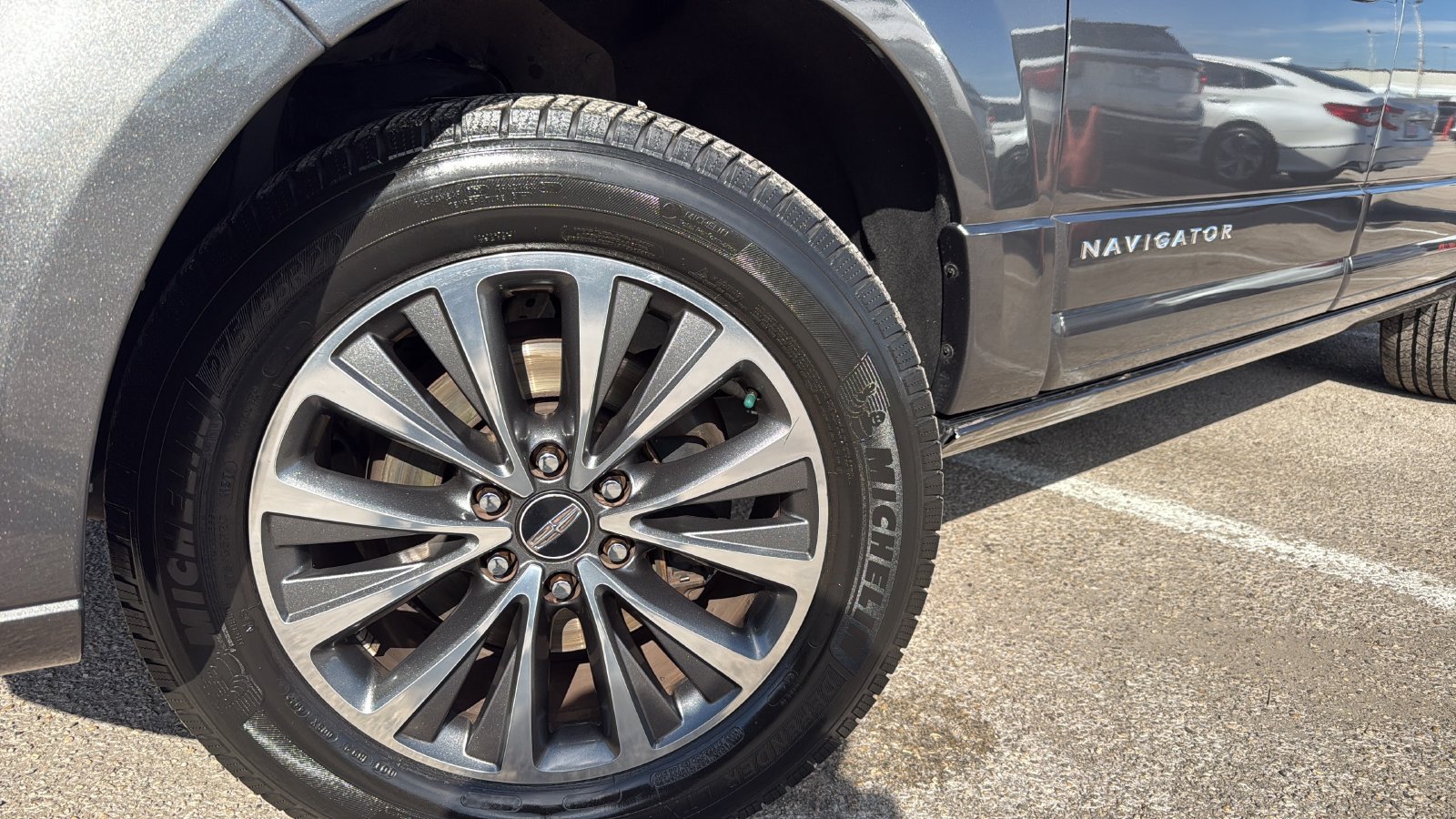Used 2015 Lincoln Navigator L 2WD image 29