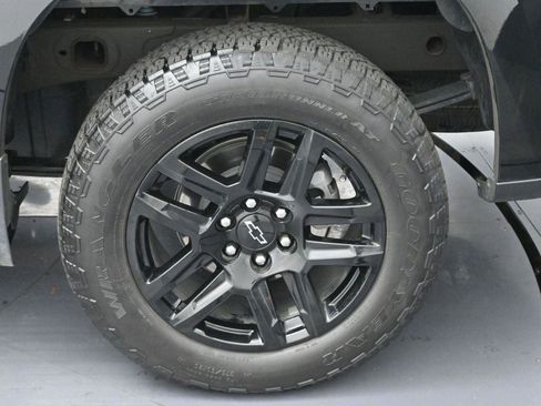 Used 2024 Chevrolet Silverado 1500 Custom w/ Turbomax Blackout Package image 32