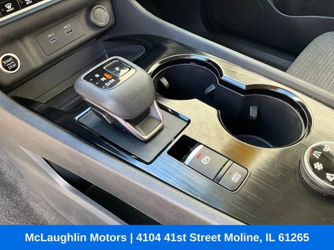 Used 2023 Nissan Rogue SV AWD/4WD image 25
