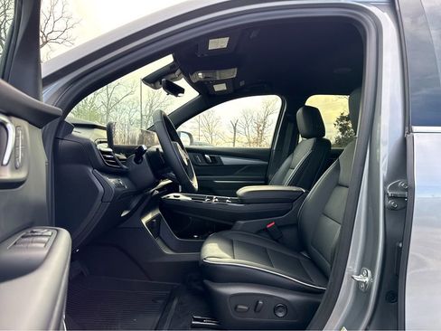 New 2026 Buick Enclave Preferred w/ Power Package image 9