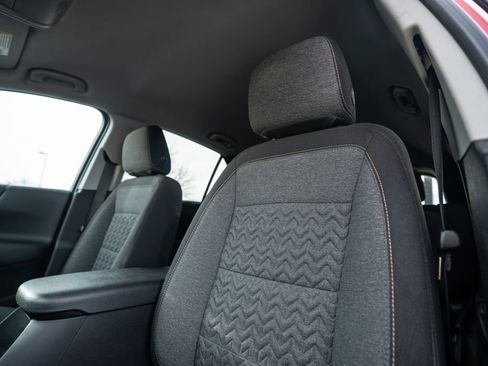 Used 2023 Chevrolet Equinox LT image 6