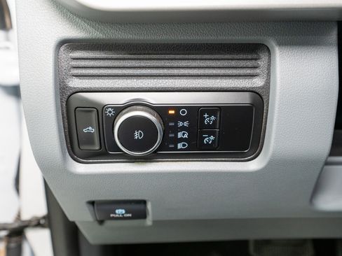 Used 2025 Ford F250 XLT w/ FX4 Off-Road Package image 28