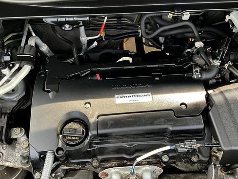 Used 2019 Honda CR-V LX image 14