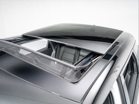 New 2026 Land Rover Range Rover Evoque S image 13