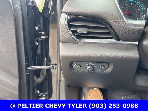 Used 2019 Chevrolet Traverse Premier w/ LPO, Blackout Package image 13