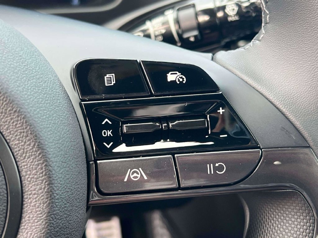 New 2026 Hyundai Elantra SEL Sport FWD image 17