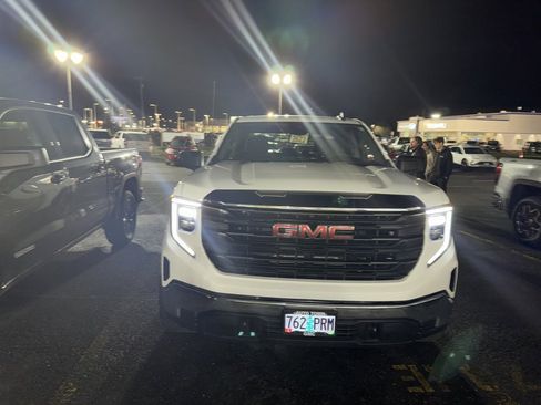 Used 2024 GMC Sierra 1500 Pro w/ Pro Value Package image 6