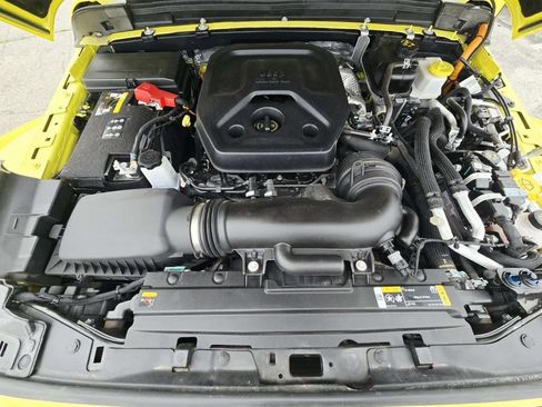 Certified 2024 Jeep Wrangler Unlimited w/ Convenience Group AWD/4WD image 20