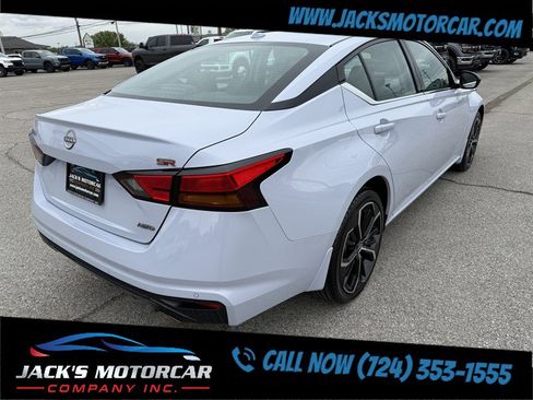 Used 2025 Nissan Altima 2.5 SR w/ SR Premium Package AWD/4WD image 10