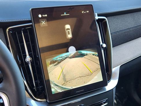 New 2026 Volvo XC90 B5 Core w/ Protection Package image 12