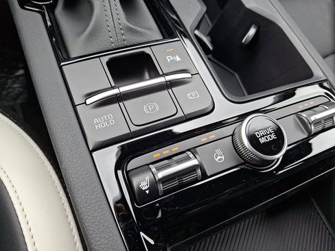 New 2025 Kia K5 GT-Line image 15