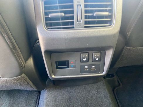 Used 2023 Nissan Rogue Platinum w/ Platinum Premium Package image 15