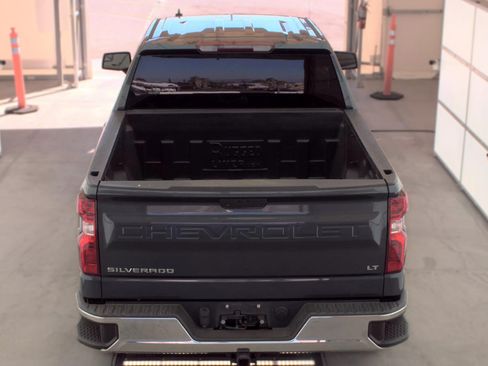 Used 2022 Chevrolet Silverado 1500 LT RWD image 6