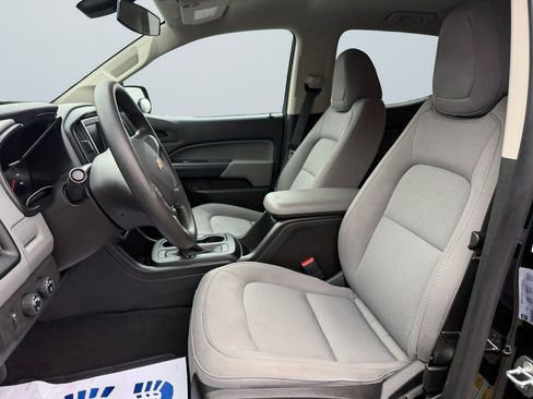 Used 2022 Chevrolet Colorado W/T w/ WT Convenience Package image 9