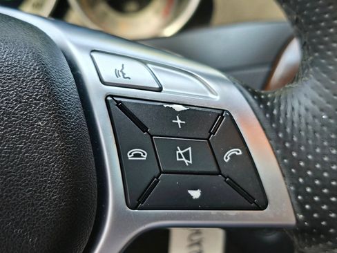 Used 2013 Mercedes-Benz C 300 4MATIC Sedan image 27