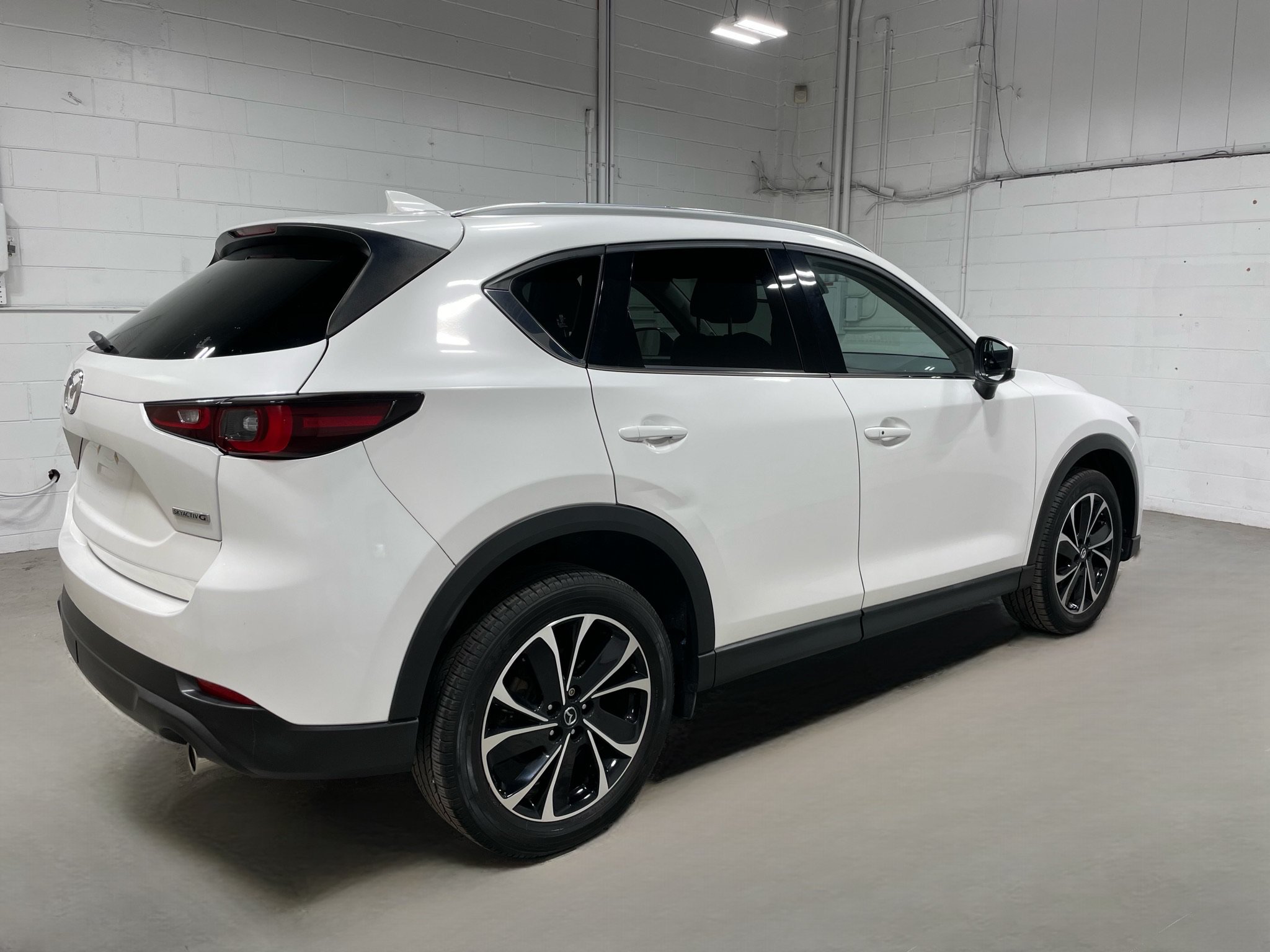 Used 2023 MAZDA CX-5 AWD 2.5 S w/ Premium Package image 4