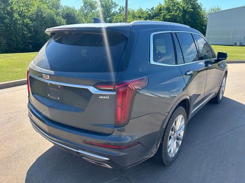 Used 2020 Cadillac XT6 Premium Luxury FWD image 5