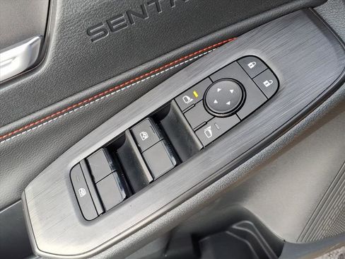 New 2026 Nissan Sentra SR image 17