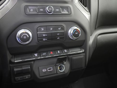 Used 2023 GMC Sierra 2500 Pro w/ Gooseneck/5TH Wheel Package image 52