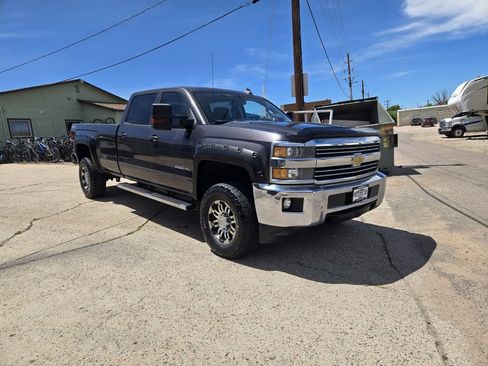Used 2015 Chevrolet Silverado 2500 LT w/ LT Fleet Convenience Package AWD/4WD image 2