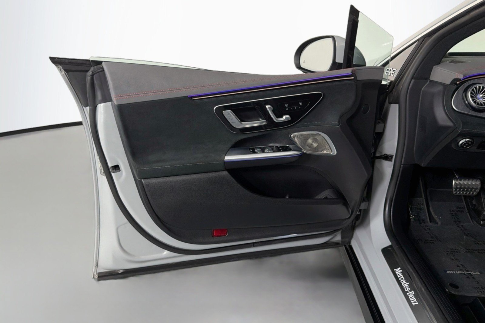 Certified 2023 Mercedes-Benz EQE 500 4MATIC Sedan image 22