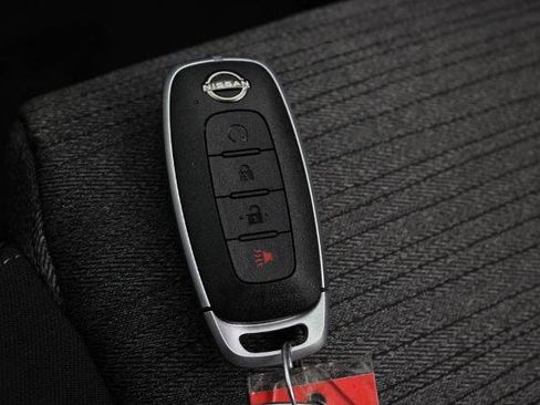 Certified 2023 Nissan Rogue SV FWD image 30
