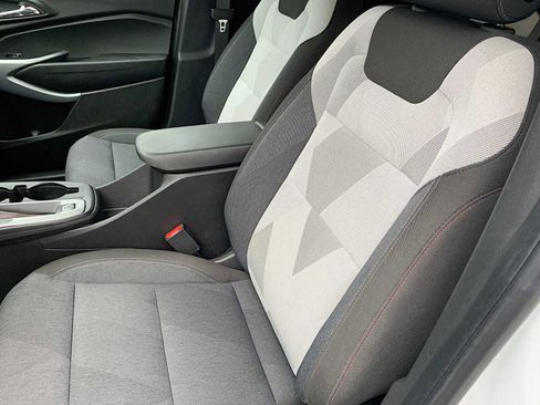 Certified 2024 Chevrolet Trax RS image 17