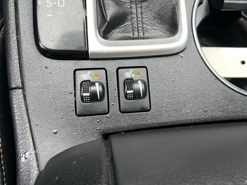 Used 2019 Toyota Highlander XLE AWD/4WD image 31